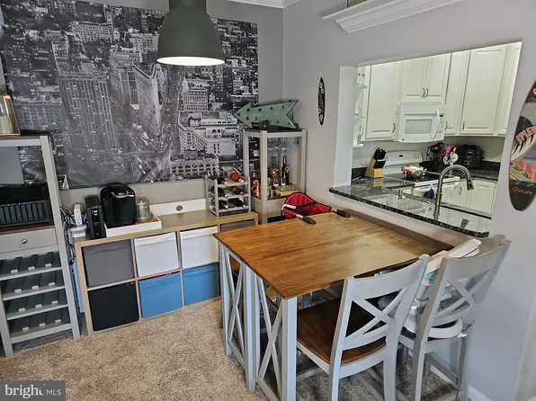 4560 Strutfield Ln APT 1408, Alexandria, VA 22311