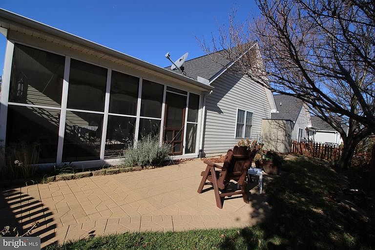 2nd image of 129 Spanish Oak Rd
