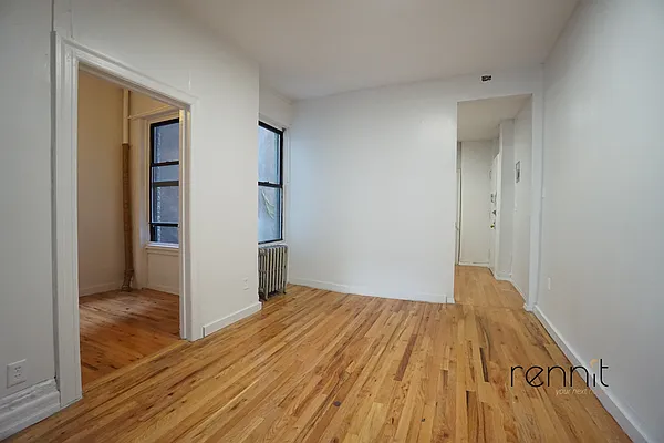 Rented by Rennit Inc. | media 21