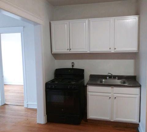 Kitchen - partial view