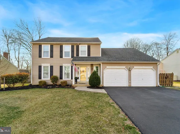 95 Chancery Rd, Langhorne, PA 19047