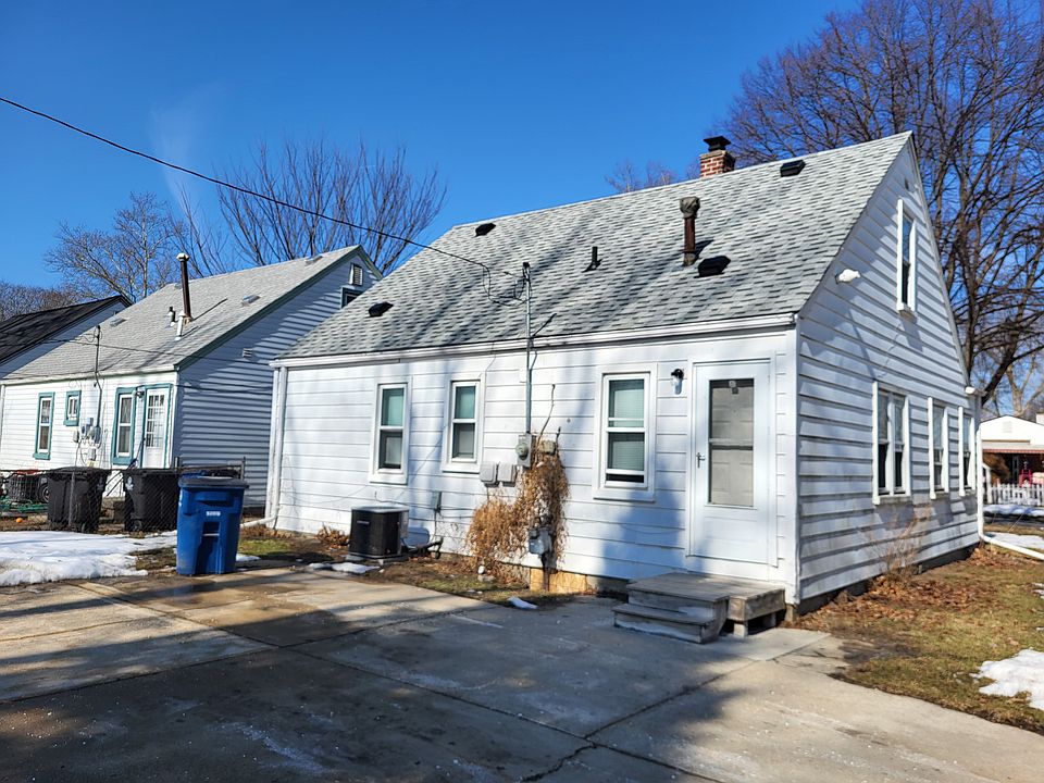 1st image of 28911 Powers St
