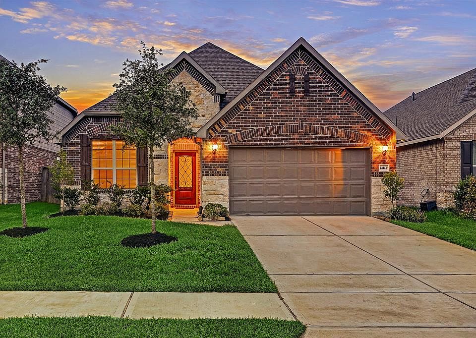 1st image of 24746 Heirloom Ln