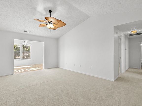 4th image of 227 Sweetbay Magnolia St.