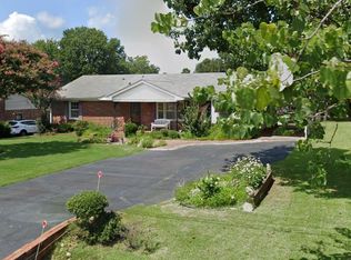 79 Hughes Dr, Jackson, TN 38305