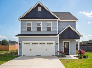 516 Poults Dr, Richlands, NC 28574