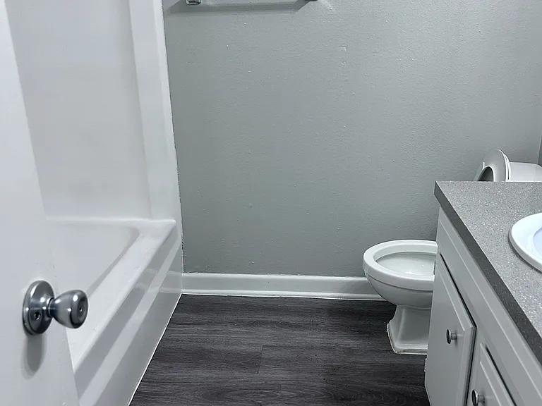 McIntyre Apartments — Photo 50