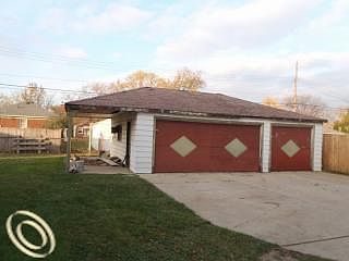 5th image of 620 Highland Ave