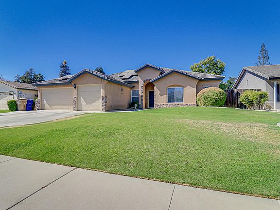 2nd image of 10106 Salerosa Ct