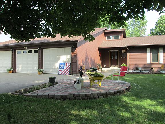2nd image of 132 Sunset Dr