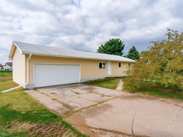 5506 Island Rd, Muscatine, IA 52761