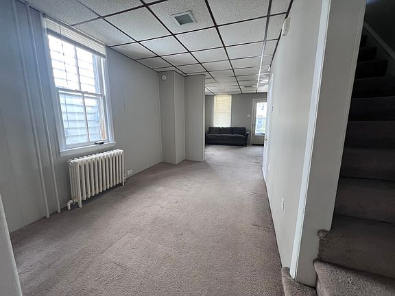 3rd image of 148 Beckley St