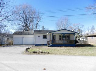 602 E Lakeside Dr, Monticello, IN 47960
