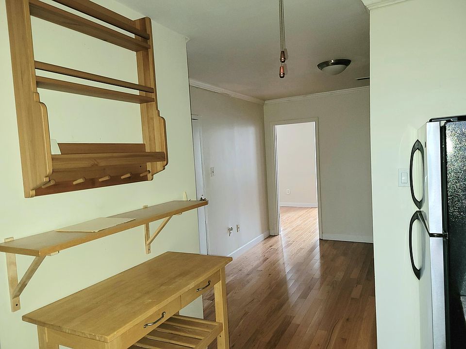 Kitchen & Living Room