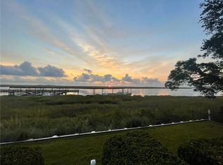 1102 Plantation Point Dr, Saint Simons Island, GA 31522