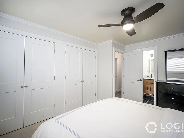3760 E Millstream Dr — Photo 12