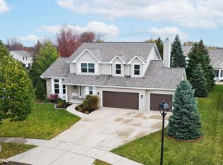 232 W Wildplum Ct, Appleton, WI 54915