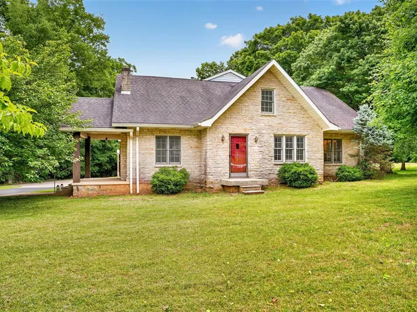 1227 W 9th St, Russellville, KY 42276