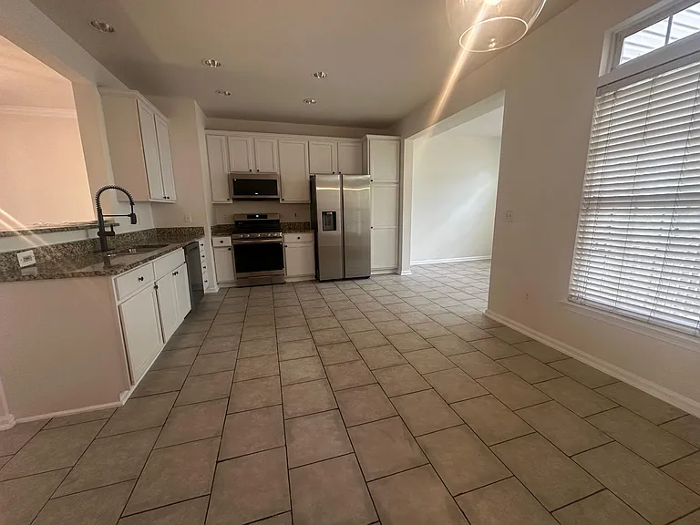 8477 Hallie Rose St — Photo 33