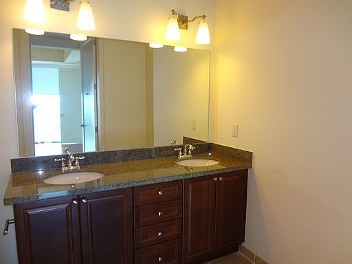 5th image of 301 Virginia St #U1008