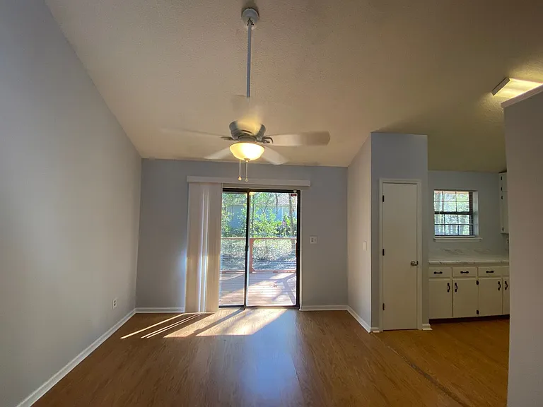 3154 Folsom Rd — Photo 21