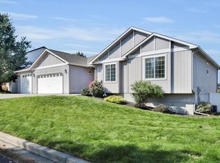 18215 E Crescent Dr, Greenacres, WA 99016