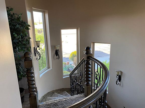 Spiral staircase