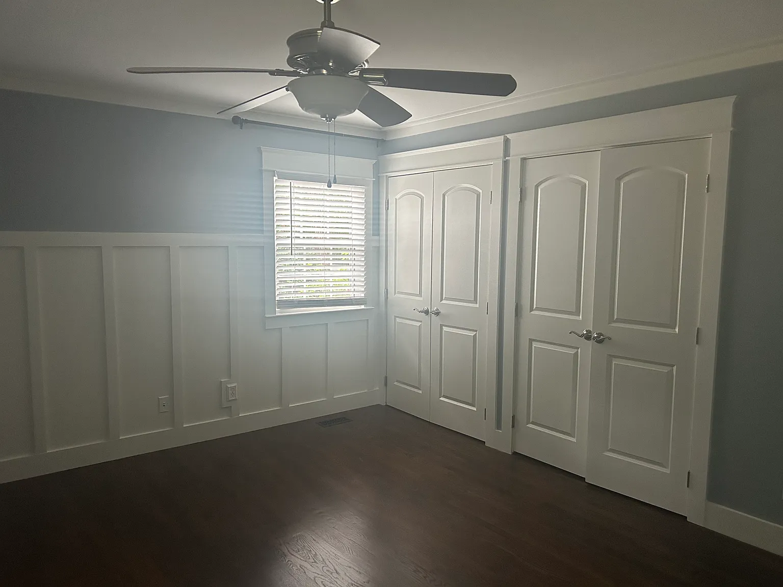 5 bed, 2400 sqft, $3,000 — Photo 2