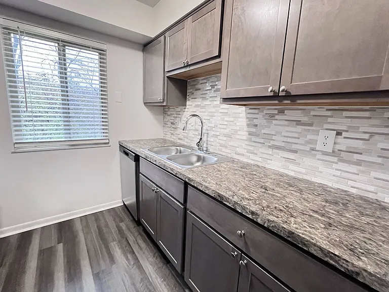 Hunter's Creek Apartments — Photo 65