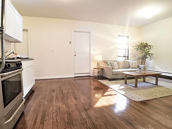 3rd image of 525 De Kalb Ave Unit 2F