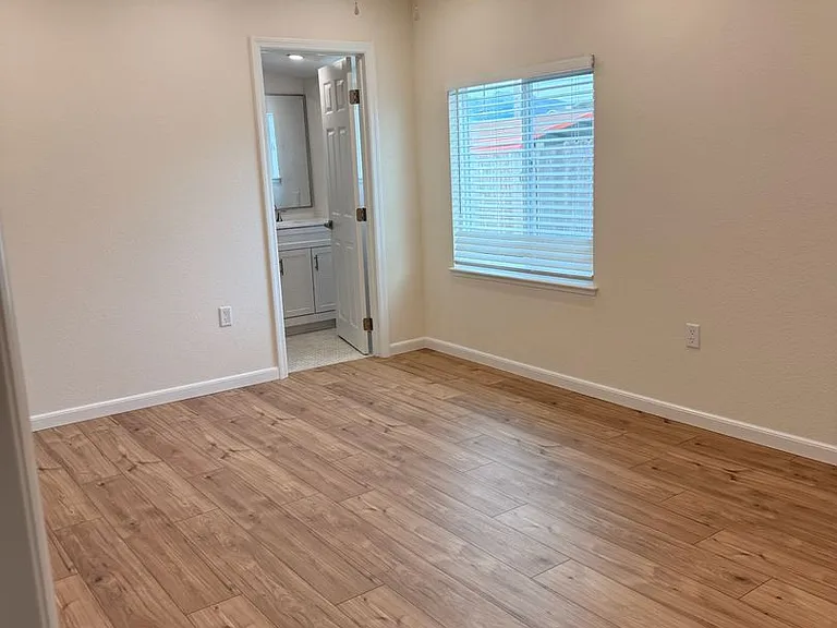 306 England Ave — Photo 10