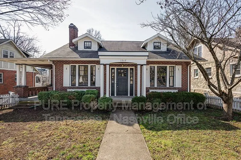 Building Photo - 1507 Cedar Ln