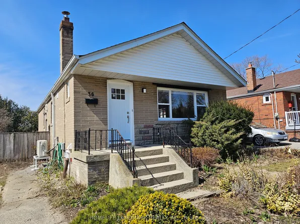 36 Corinne Cres, Toronto, ON M1K 2Y9