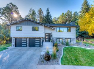 1425 Burns Dr, Rapid City, SD 57702
