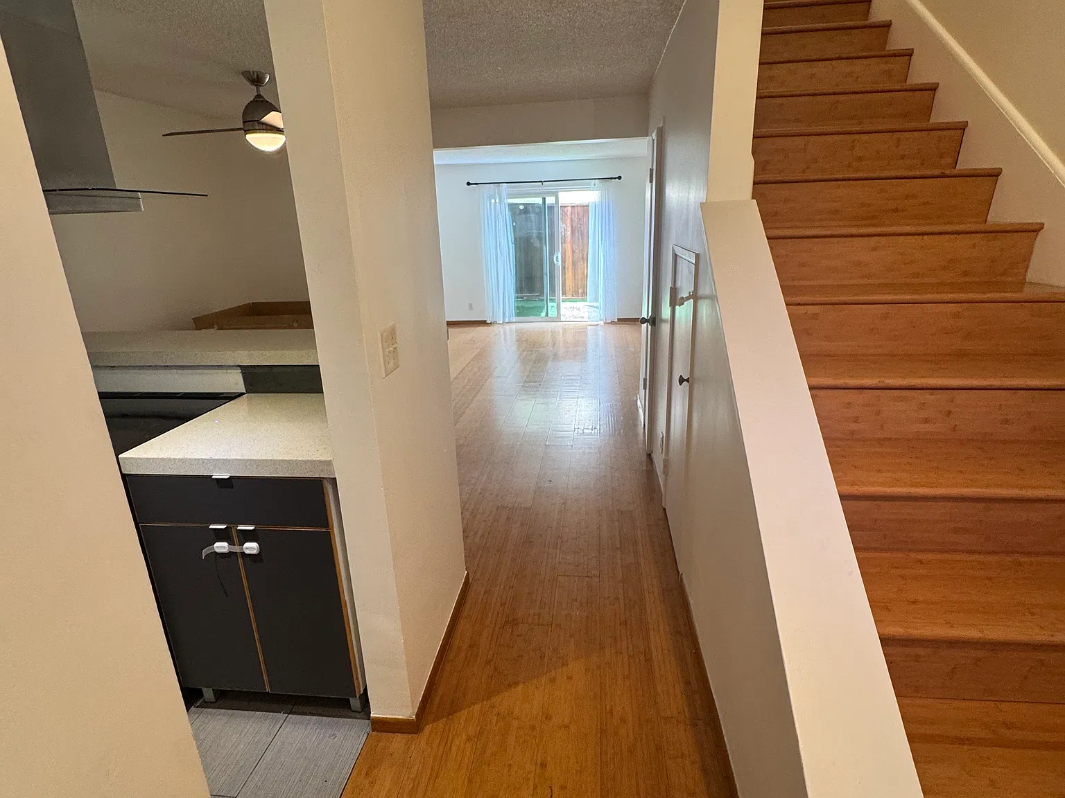 2 bed, 1.5 bath, 953 sqft, $3,800 — Photo 3