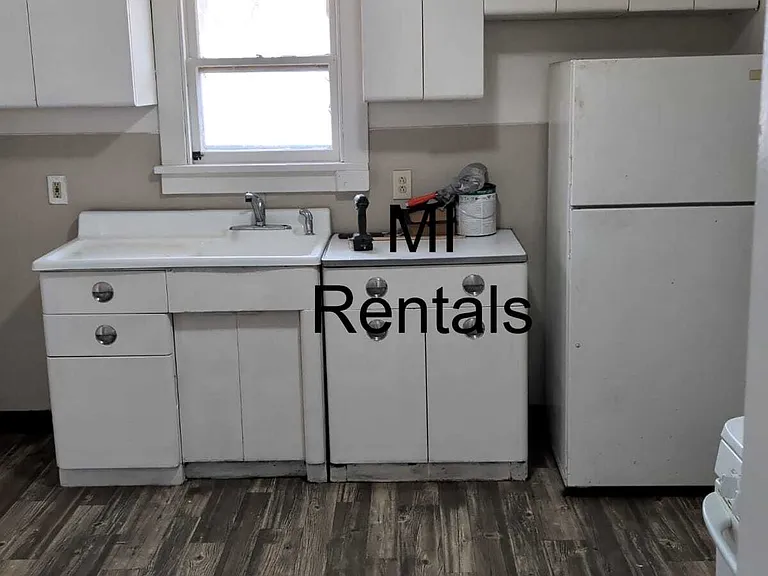 220 E Lakeview Ave — Photo 7
