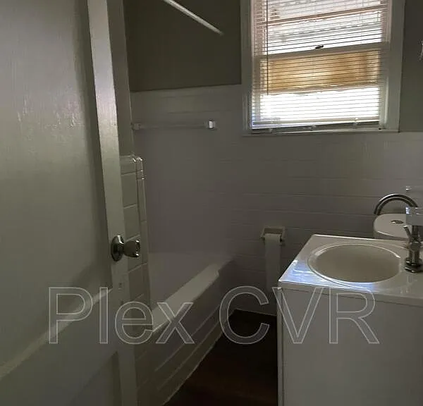 2231 Cornell Ave — Photo 7