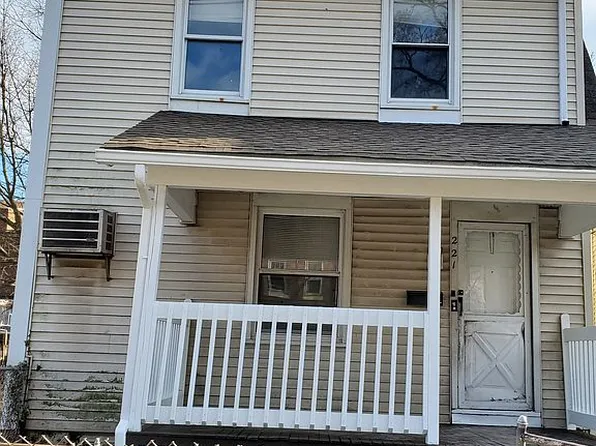 221 Tioga St, Trenton, NJ 08609