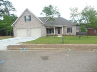 310 Wicklow Dr, Dothan, AL 36303