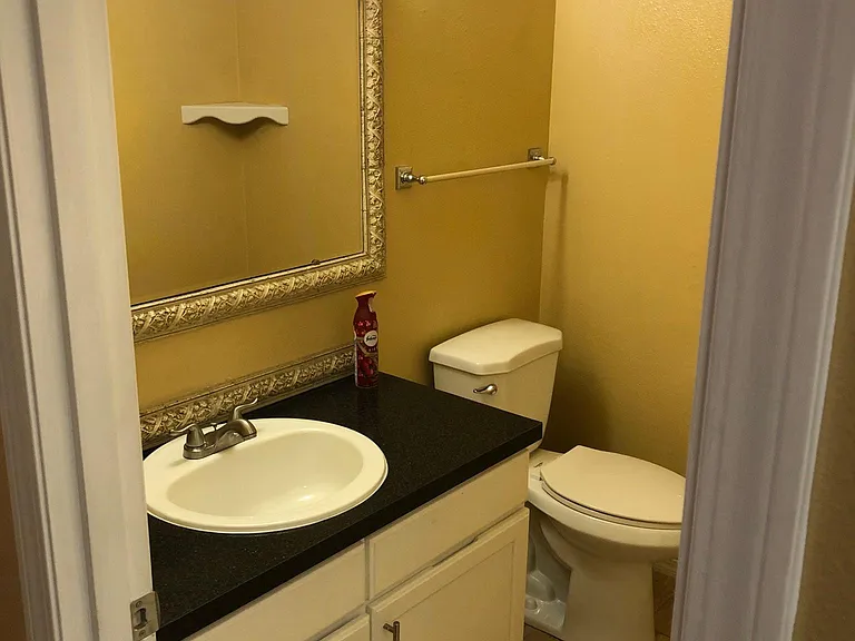 7203 NE 14th Ct — Photo 6