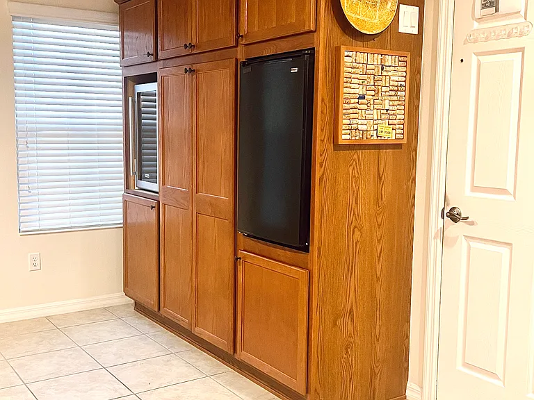 731 Baisley Trl — Photo 9