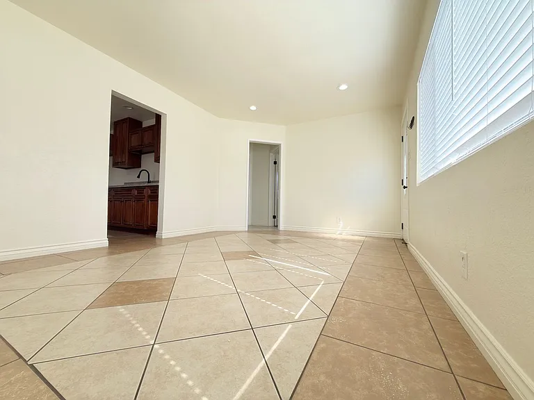 8409 Columbus Ave — Photo 3