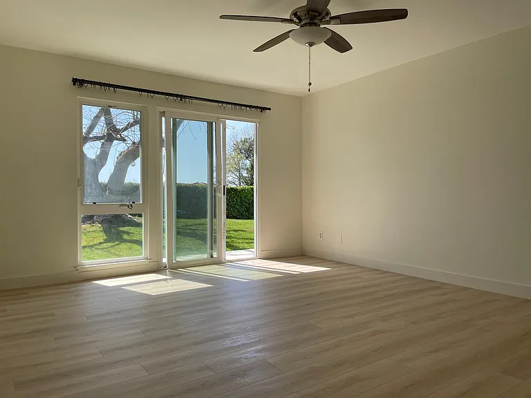 28607 Covecrest Dr — Photo 16