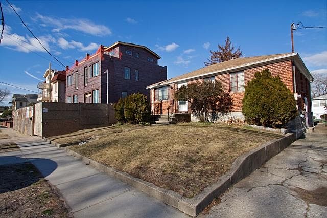 2nd image of 2251 Mill Ave