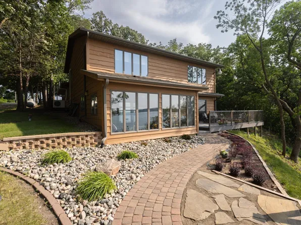 38276 N Eagle Lake Rd, Battle Lake, MN 56515