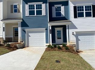 119 Sawgrass Dr, Ball Ground, GA 30107