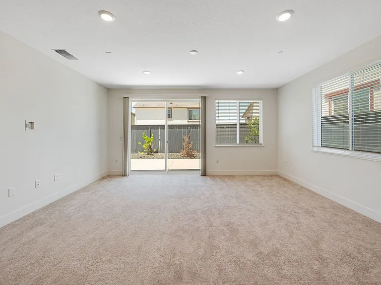 3363 Apollo Ct — Photo 9