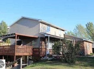 1594 Seeley Rd NW, Rapid City, MI 49676