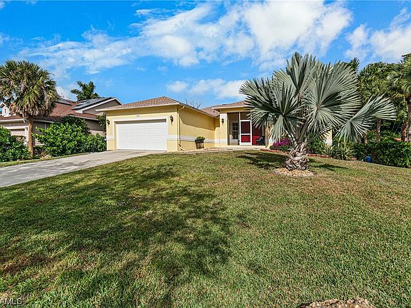 3rd image of 7882 Sandel Wood Cir W