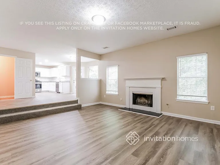 521 Michael Cir — Photo 6